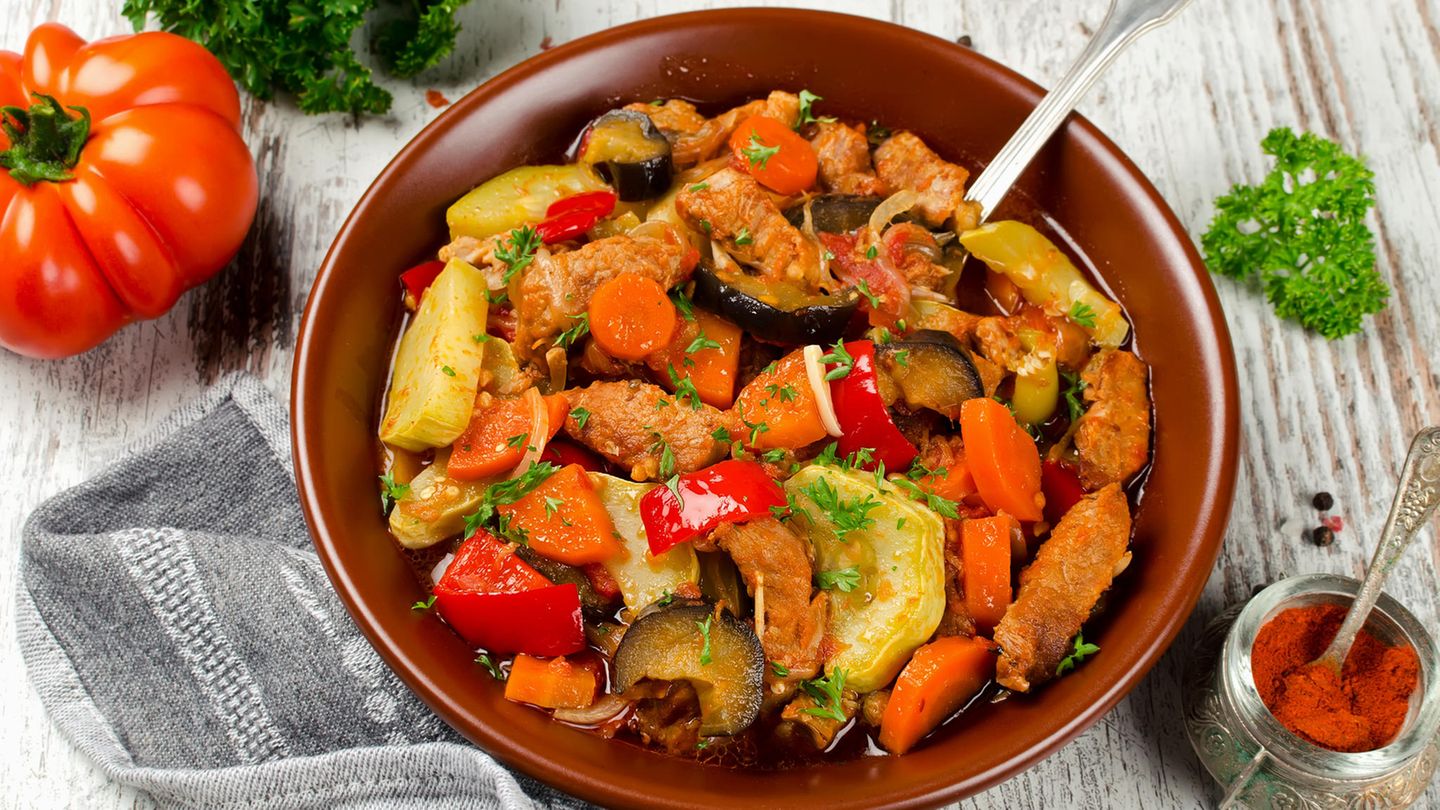 Мясо по турецки с овощами рецепт с фото