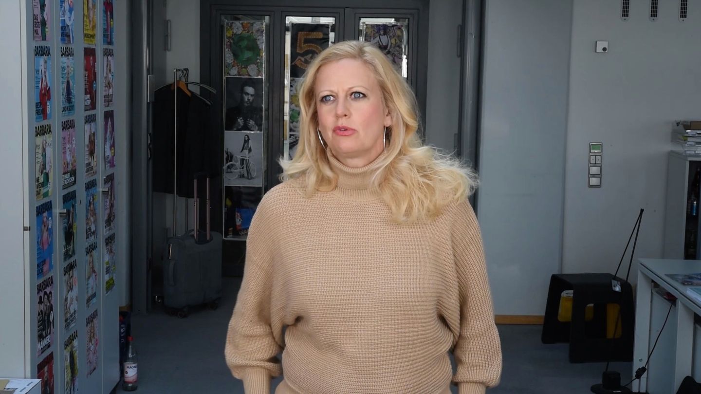 Barbara, was sagt du zum Thema Wikipedia? Barbara.de