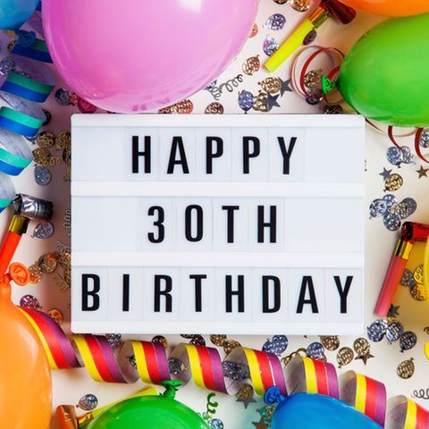 Geschenke zum 30. Geburtstag: Light-Box mit Aufschrift: Happy 30th Birthday