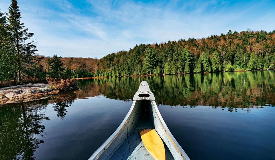 Radreise durch Kanada: Boot auf einem See