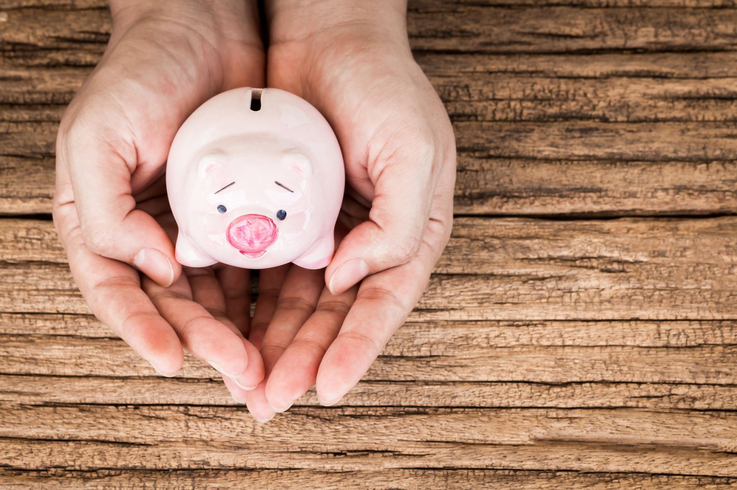 Spar-Fehler im Alltag und wie wir sie vermeiden: Trauriges Schwein