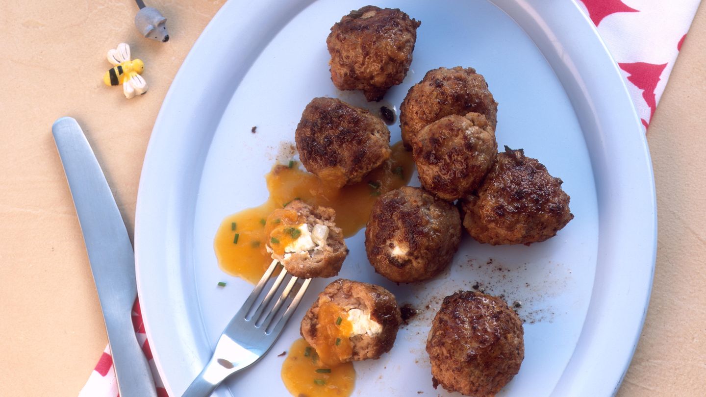 Hackbällchen Mit Fetafüllung — Rezepte Suchen