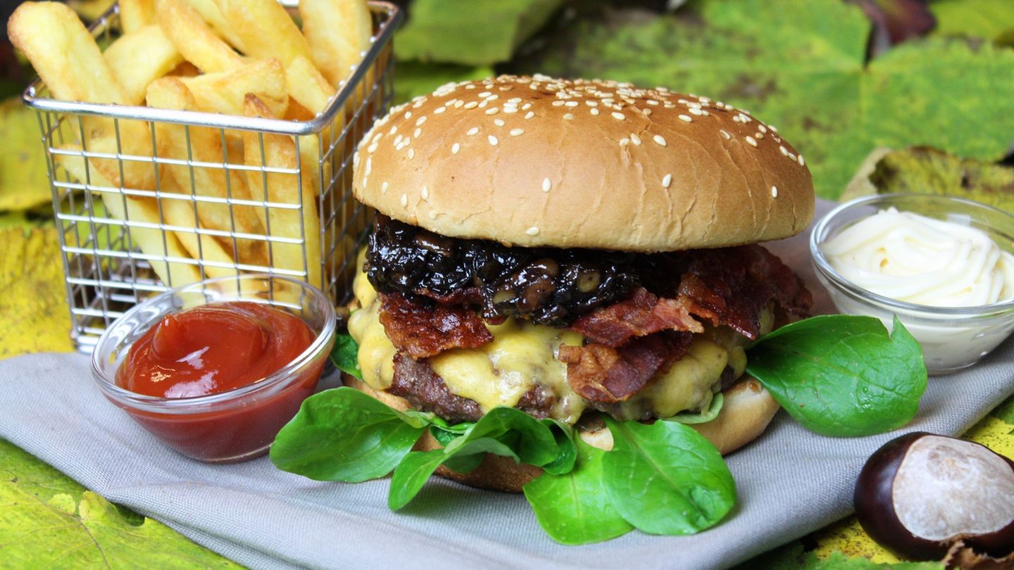 Herbst-Burger mit Apfel-Zimt-Chutney | BRIGITTE.de