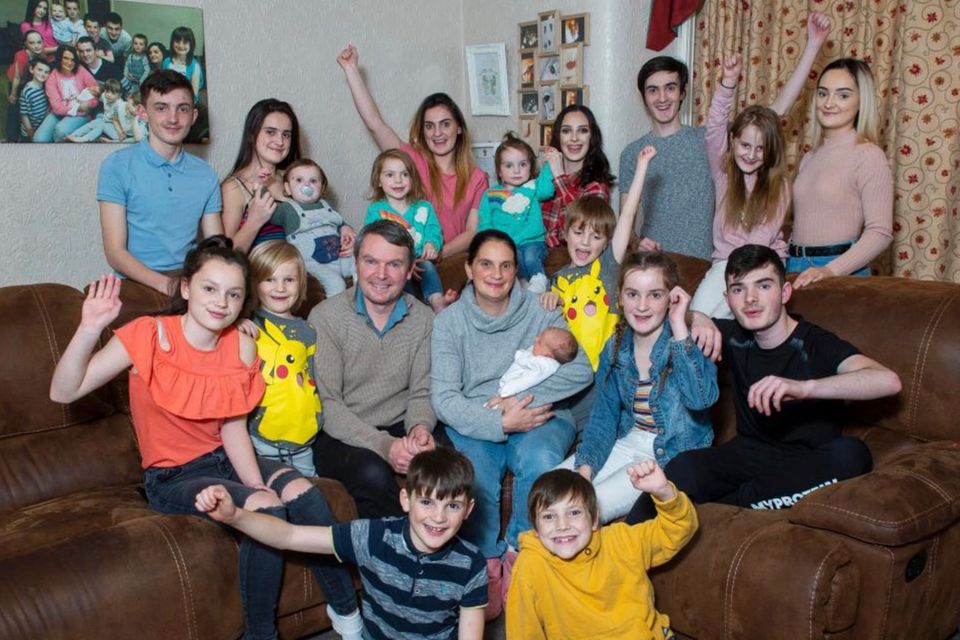 Großfamilie mit 21 Kindern