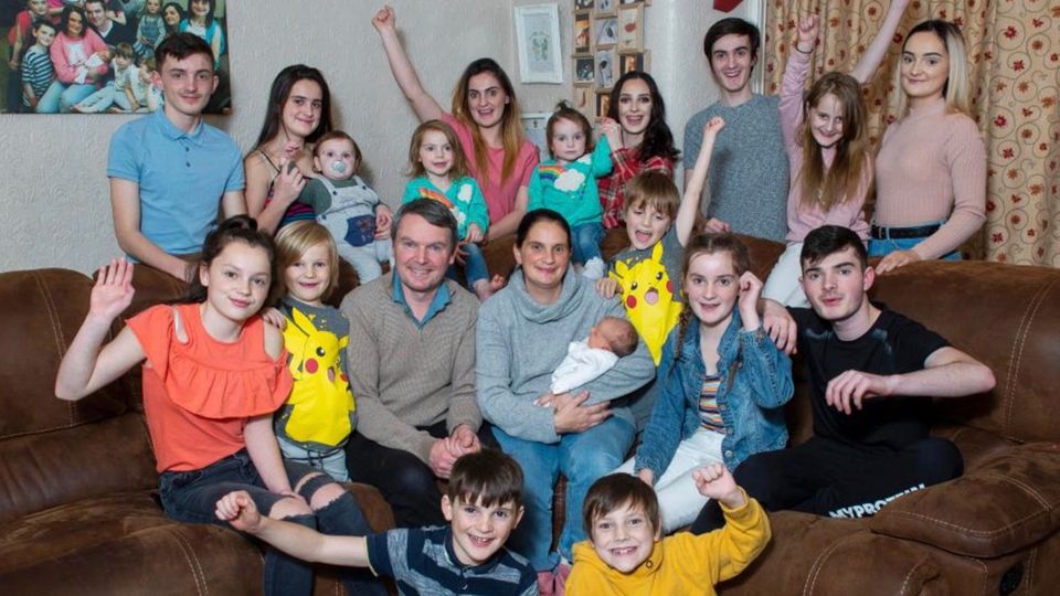 Großfamilie mit 21 Kindern