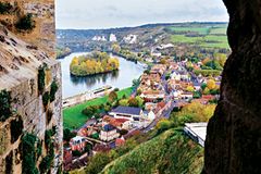 Seine-Kreuzfahrt: Die 6 schönsten Stopps Seine-Kreuzfahrt: Blick von Festung "Chateau Gaillard" aufs Ufer der Seine