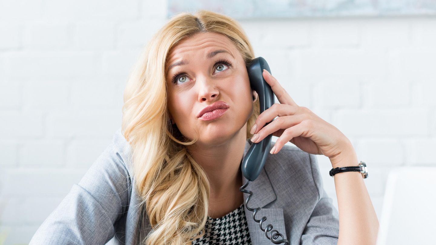 Mit diesem Wort umgehst du jede Hotline-Ansage | BRIGITTE.de