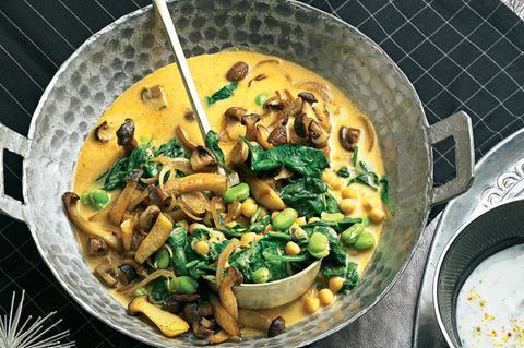 Veggie-Curry mit Joghurt-Dip