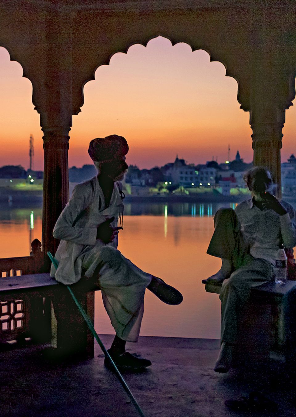 Rajasthan: Sonnenuntergang am heiligen See in Pushkar