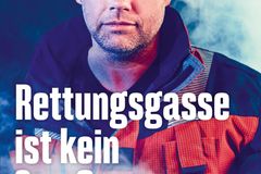 Ein Notfallsanitäter berichtet: "Manche rufen uns, weil sie sich das Taxi sparen wollen" Ein Notfallsanitäter berichtet: "Manche rufen uns, weil sie sich das Taxi sparen wollen"