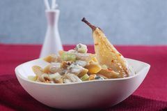 Vollkornpenne mit Chilibirne in Roquefortsoße Vollkornpenne mit Chilibirne in Roquefortsoße