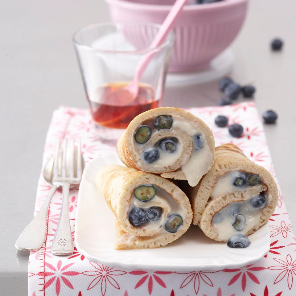 Buchweizen-Pfannkuchen mit Blaubeerfüllung