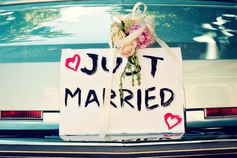 Nick Galifianakis: Hochzeitsauto mit dem Schild "Just Married"