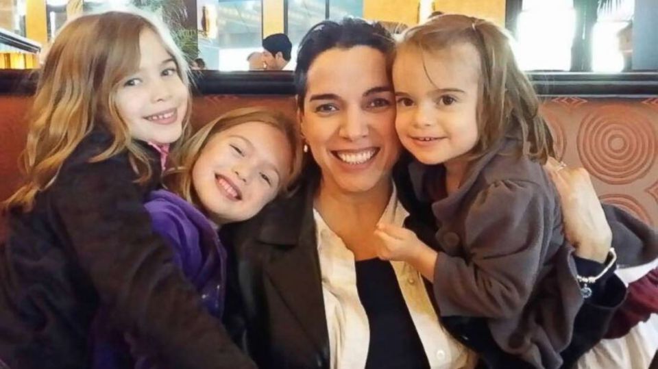 Joanna McPherson und ihre Töchter