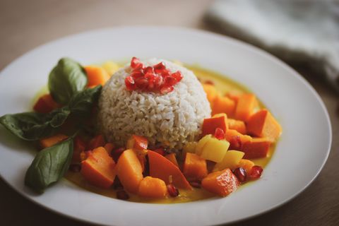 Kürbis-Mango-Curry mit Reis