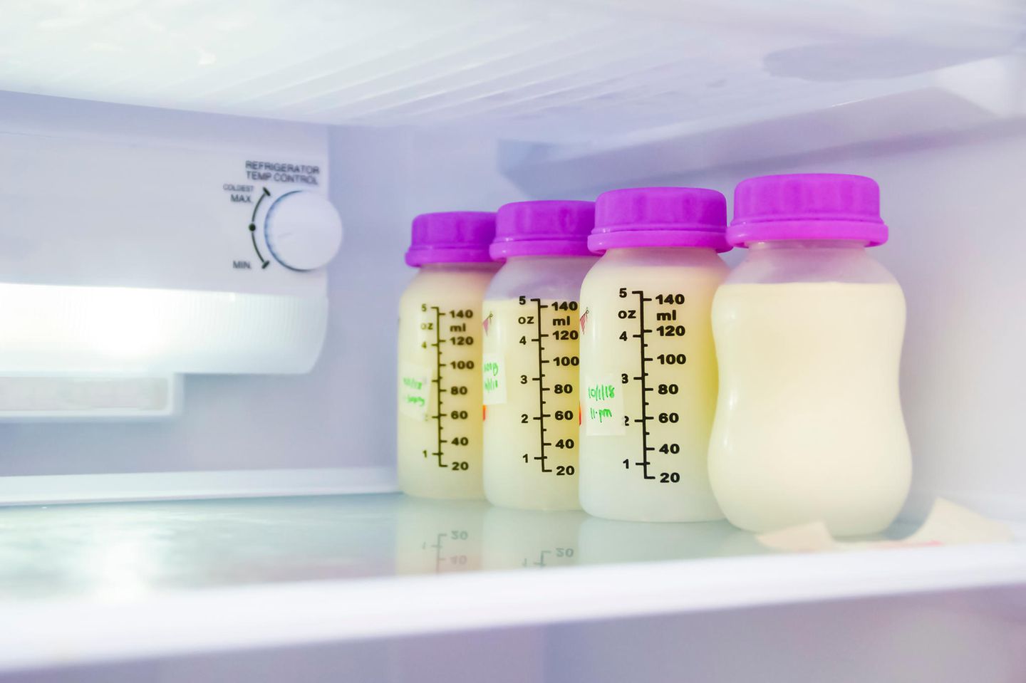 Muttermilch aufbewahren: Muttermilch im Kühlschrank