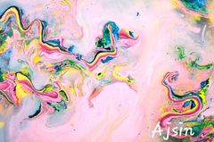 "Rainbow Dust" von Nadine Ajsin "Rainbow Dust" von Nadine Ajsin