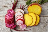 Alte Gemüsesorten: diese 7 solltest du kennen: verschiedene Beten aufgeschnitten