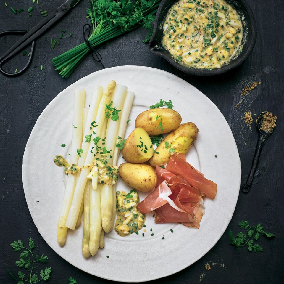 Spargelgerichte: Spargel mit Kartoffeln