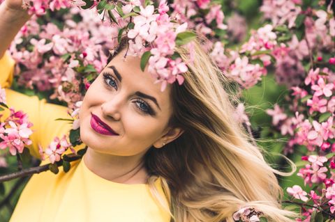 Make-up-Artist verrät: Diese 5 Beauty-Essentials brauchen wir im Frühling