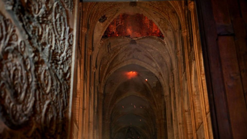 Notre-Dame: So sieht es jetzt innen nach dem Katastrophenbrand aus Notre-Dame: So sieht es jetzt innen nach dem Katastrophenbrand aus