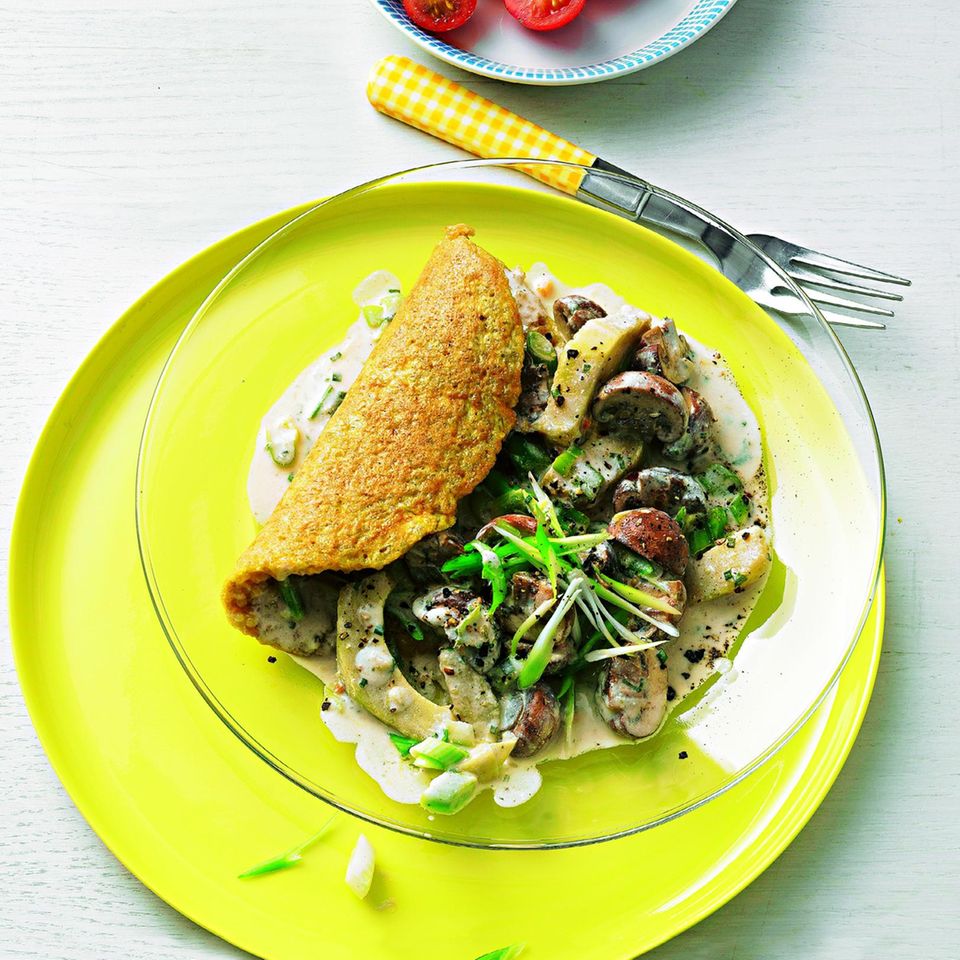 Omelett mit Rahm-Champignons