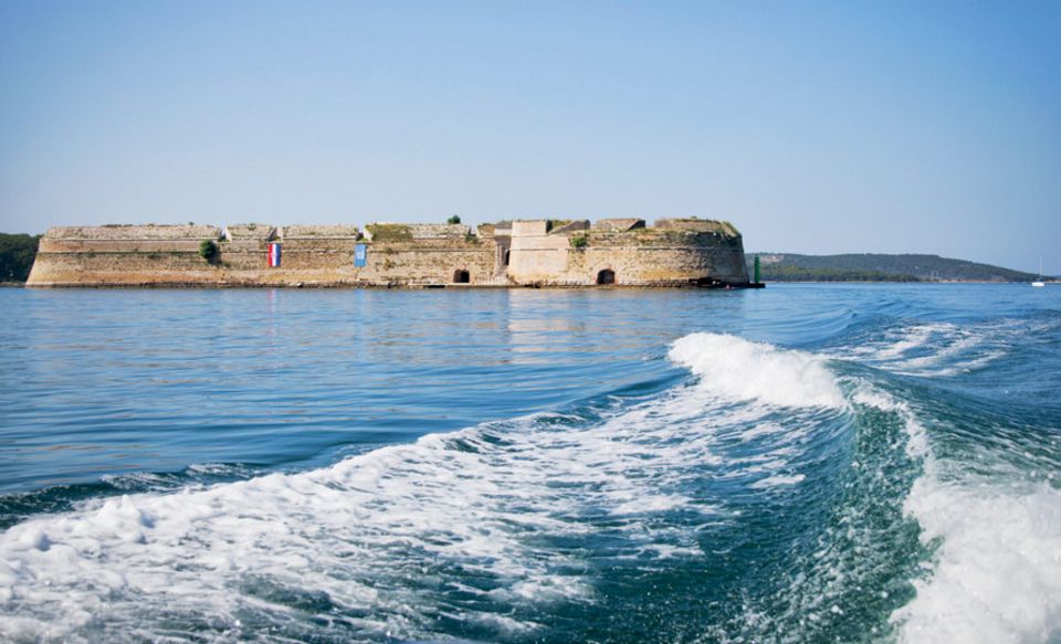 Kroatien-Tipps: Bootstour über das blaue Meer