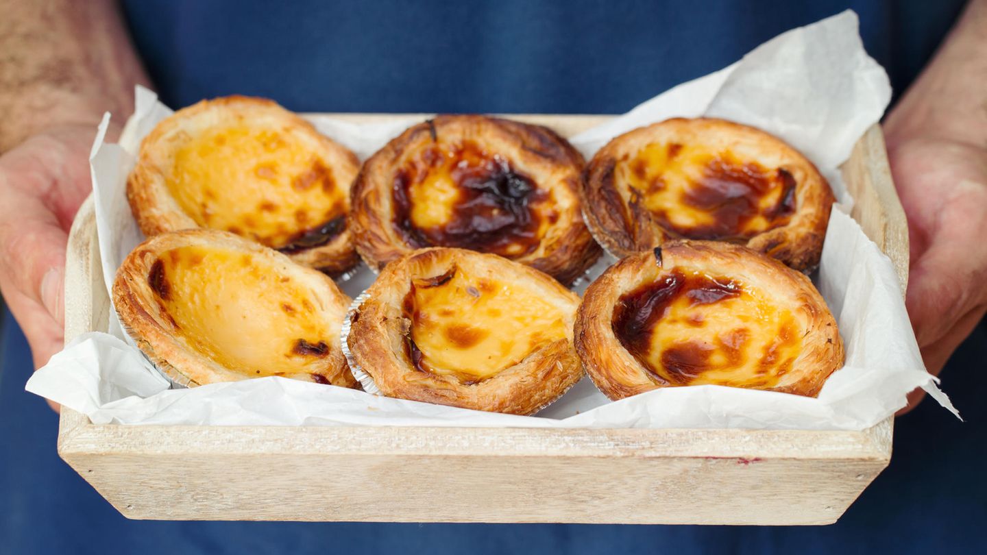 Pastel de Nata - portugiesische Käse-Küchlein | BRIGITTE.de