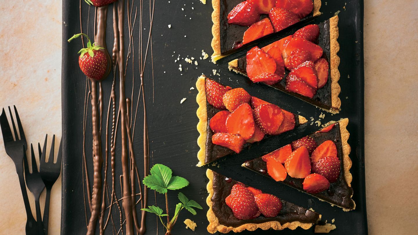 Schokocreme-Tarte mit Erdbeeren | BRIGITTE.de