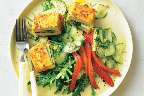 Tofu-Cordon-Bleu mit Gurkensalat