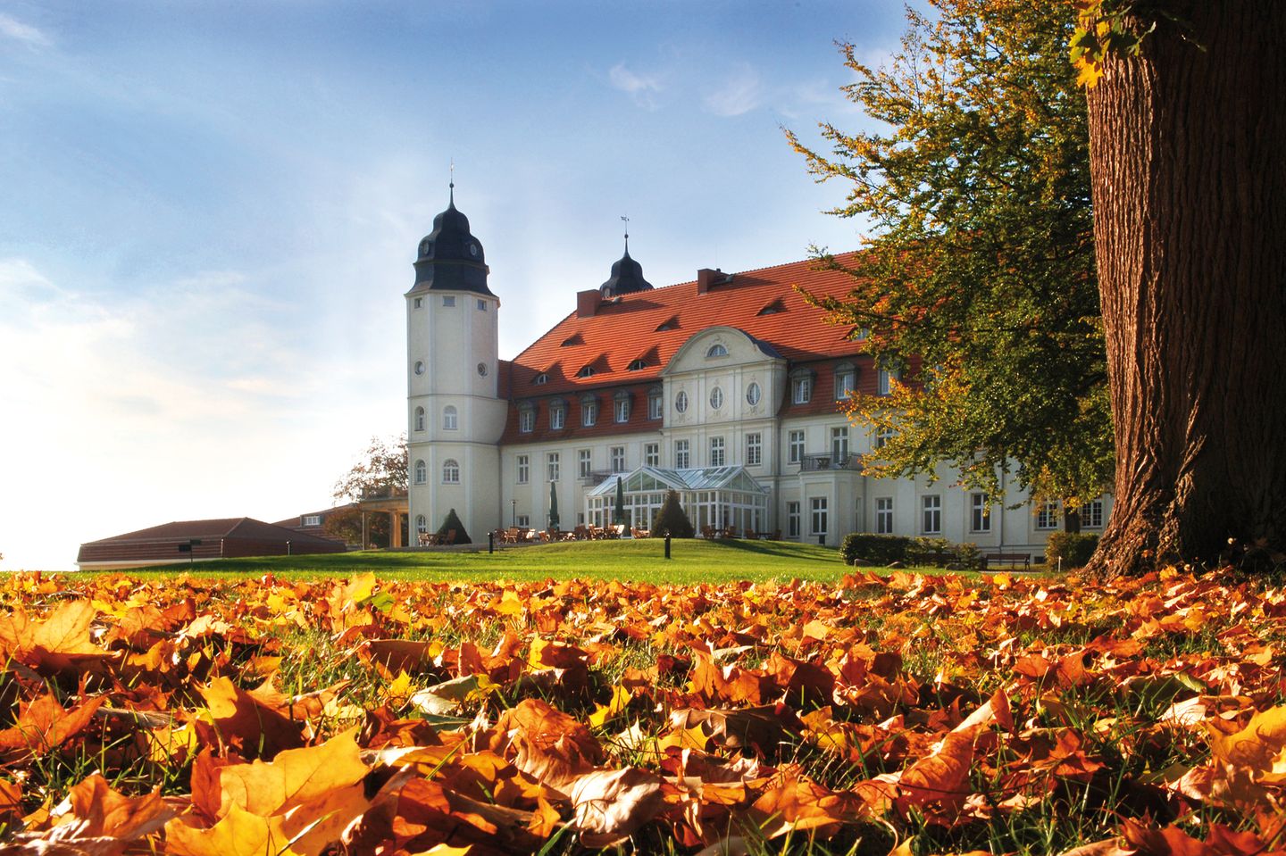 Das Luxusresort Schlossgut Fleesensee ist der richtige Ort für eine Auszeit mit Barbara Schöneberger. 