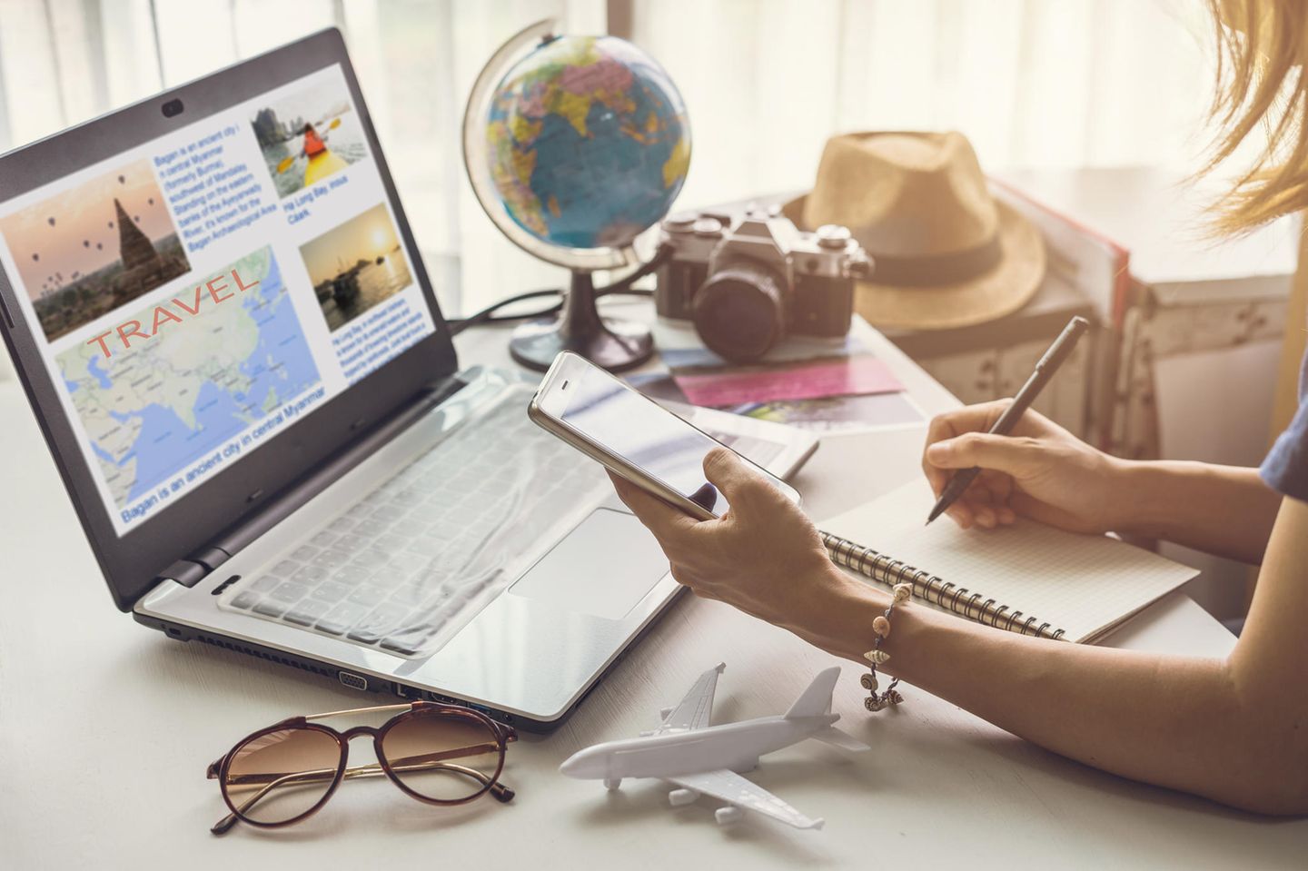 Reise-Spartipp: Günstiger Urlaub: Entscheidend ist, mit welchem Gerät du buchst