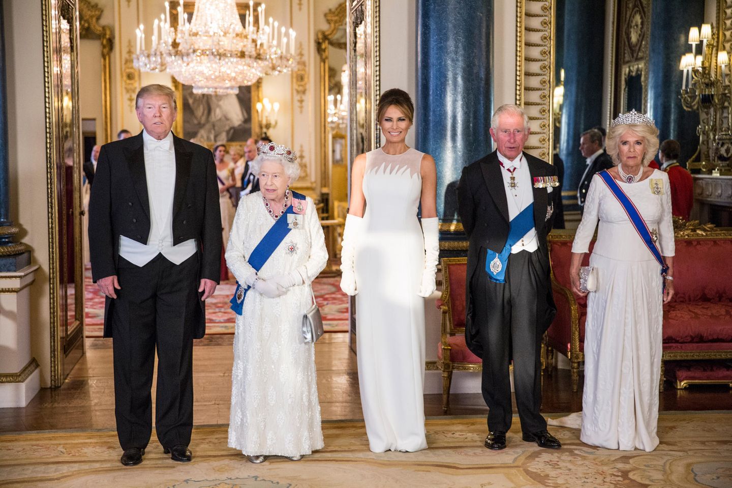 Staatsbankett: Queen Elisabeth I mit Donald und Melania Trump, Prinz Charles und Herzogin Camilla