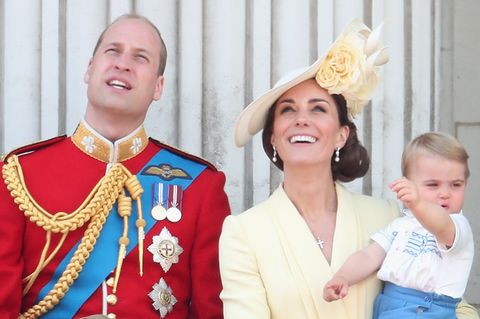 Trooping the Colour: Prinz William, Herzogin Kate und die Kinder Prinz Louis, Prinzessin Charlotte und Prinz George
