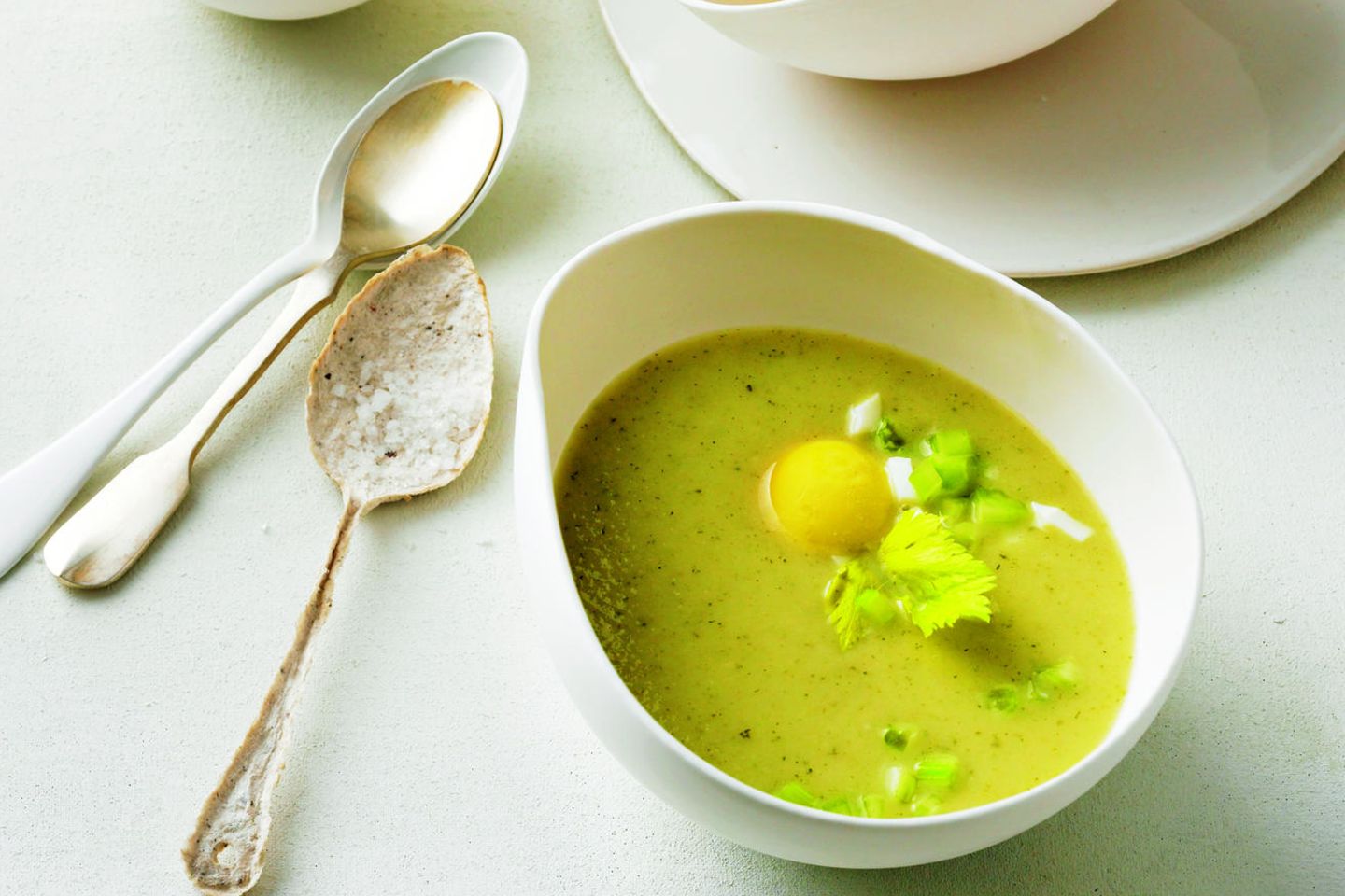 Sellerie-Lauch-Suppe zur Gewichtsreduktion