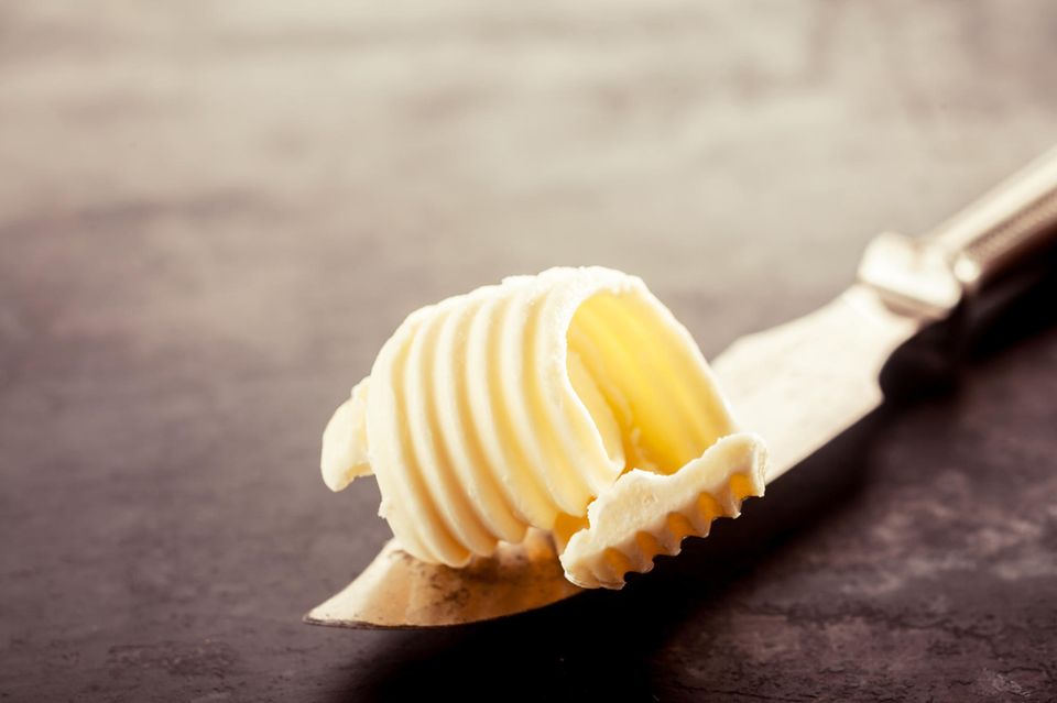 Butter oder Margarine: Butter auf dem Messer