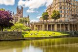 Reiseziele für Mädelstrips: Panorama der Stadt Bath