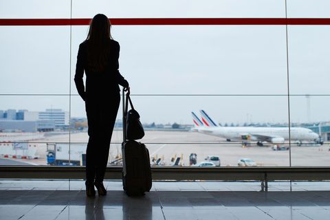 Flughafen-Hacks – eine Flugbegleiterin verrät ihre 9 Tricks
