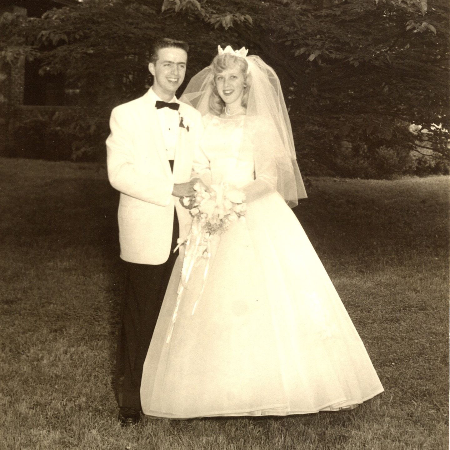 George und Virginia Brown: Ihre Fotos zum 60. Hochzeitstag zeigen, dass Liebe ein Leben lang halten kann