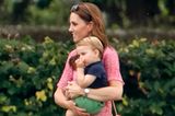 Prince Louis auf Kates Arm