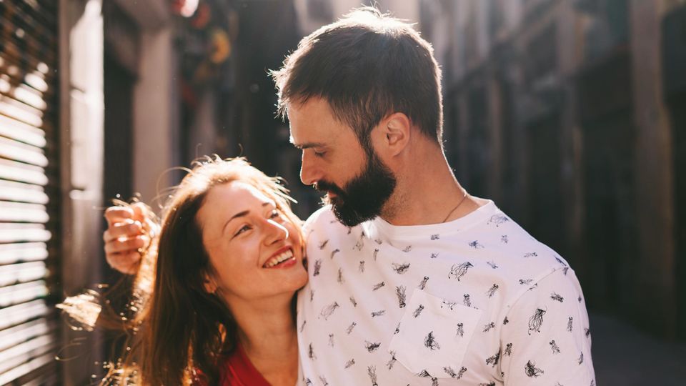 Horoskop: Diese Sternzeichen zieht es im Sommer zurück zum Ex