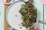 Blattsalat mit Rosinen