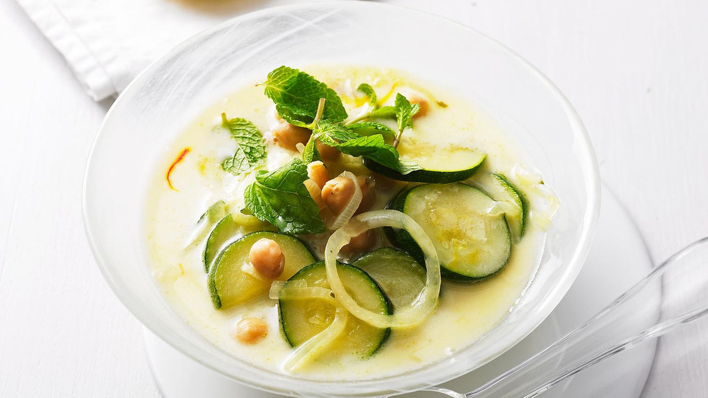 Rezept-gegen-Hitze-Marokkanische-Joghurtsuppe-zum-Sattwerden-und-Abk-hlen