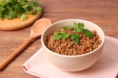 Buchweizen kochen: Buchweizen in einer Schüssel