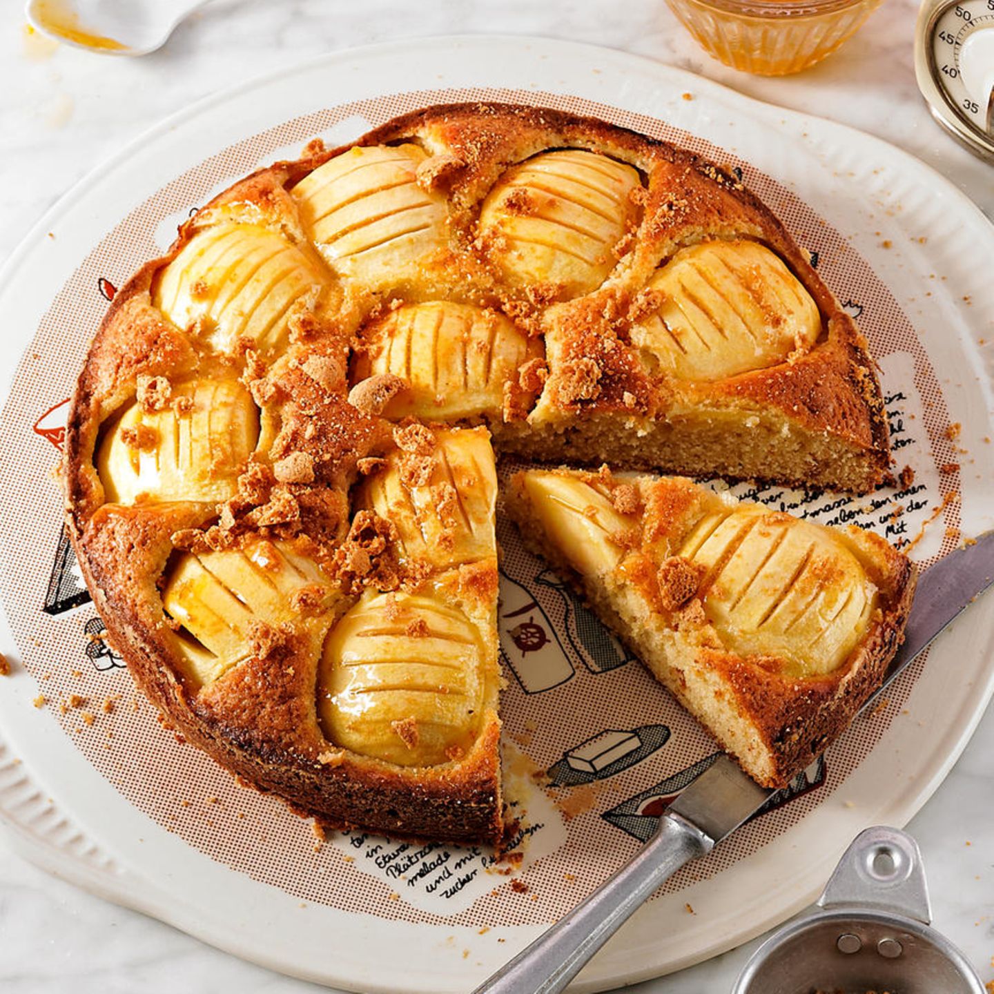 Versunkener Apfel-Marzipan-Kuchen