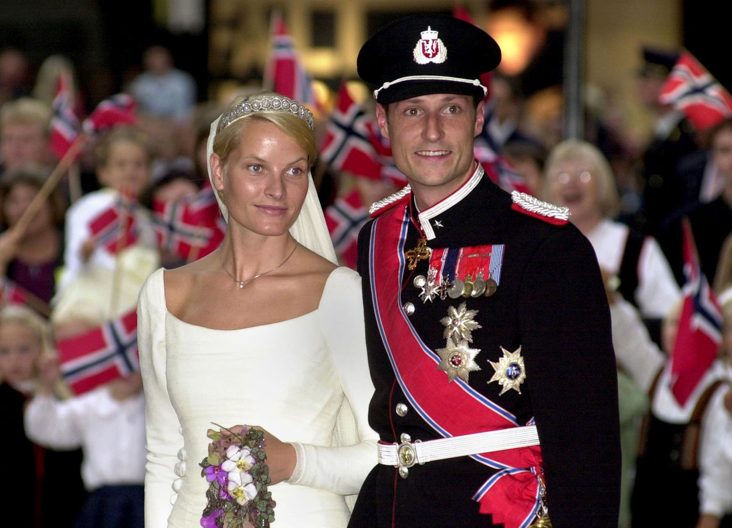 Mette-Marit und Prinz Haakon auf ihrer Hochzeit