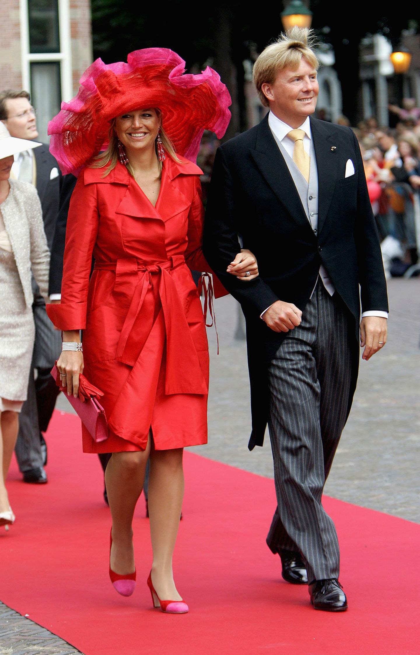 Skandalkleider der Royals: Prinzessin Maxima mit Hut und Prinz Willem Alexander