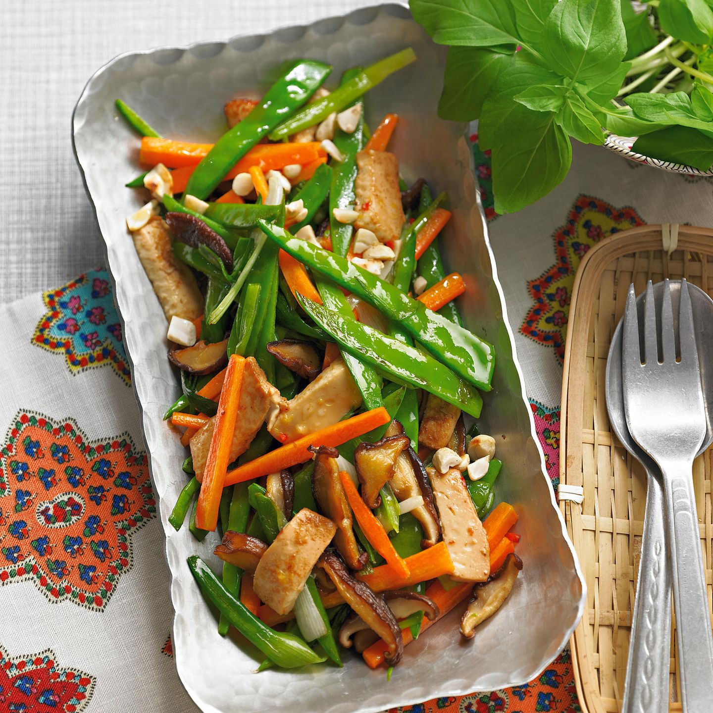 Marinierter Tofu mit Asia-Gemüse