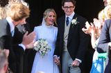 Brautkleider der Stars: Ellie Goulding mit Caspar Jopling mit Hochzeitsgästen