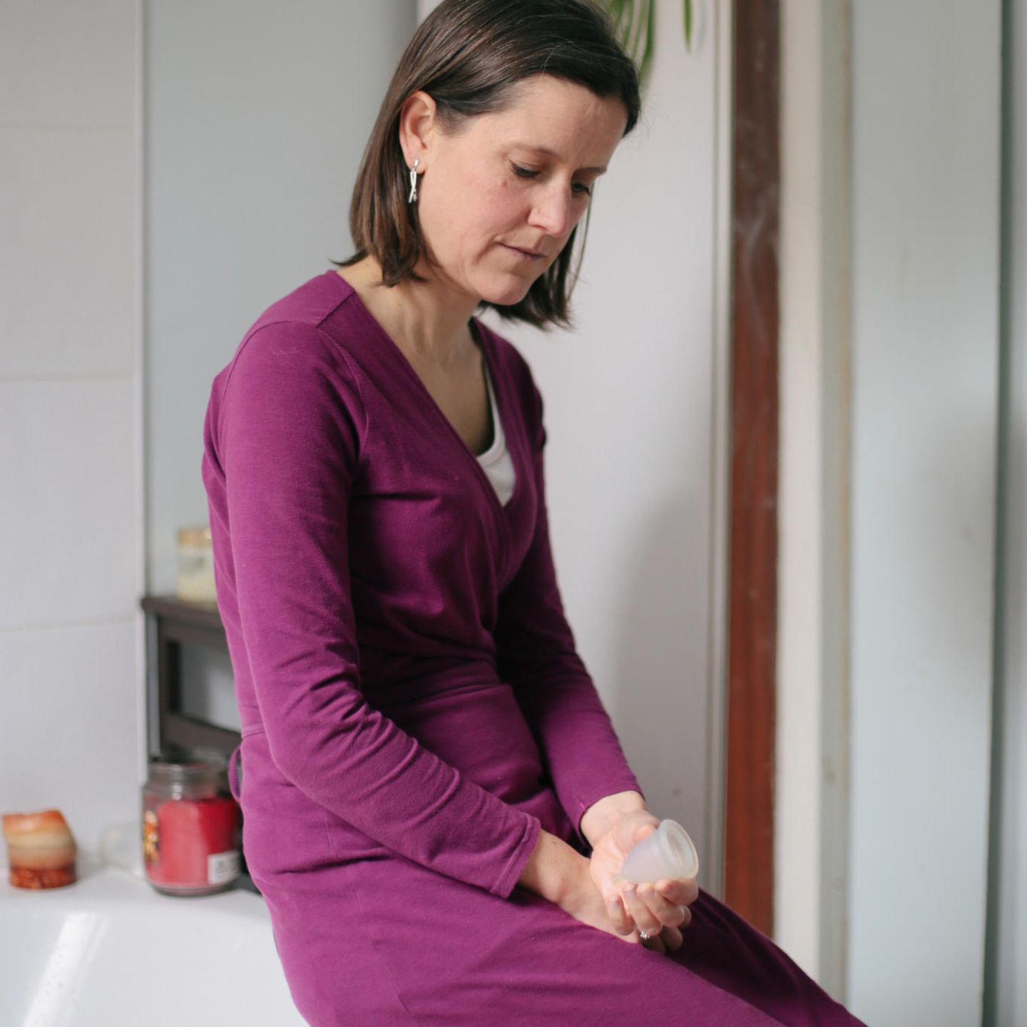 Periode in UK, Claire, 40, Menstruationstasse